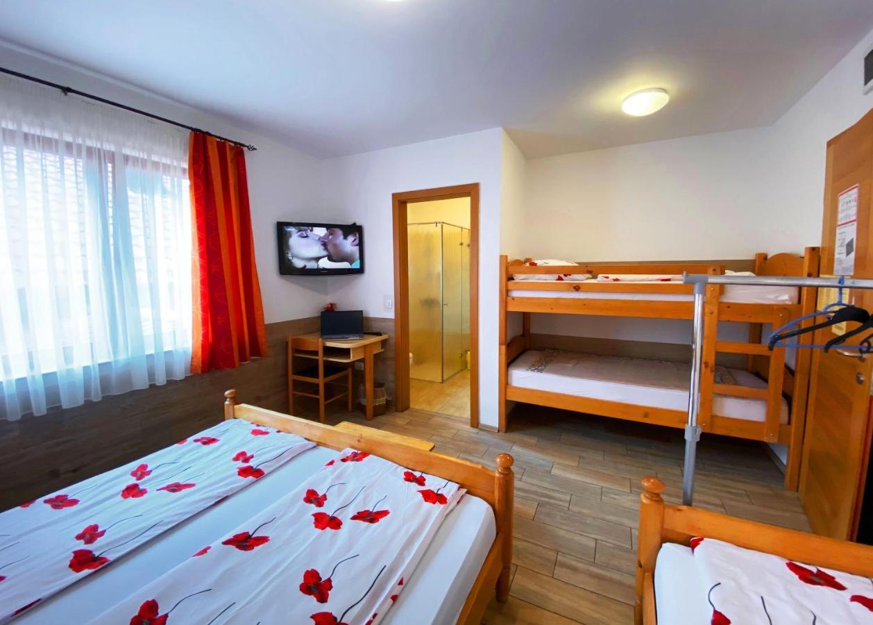 Guesthouse Mesec Zaplana Верхника Экстерьер фото