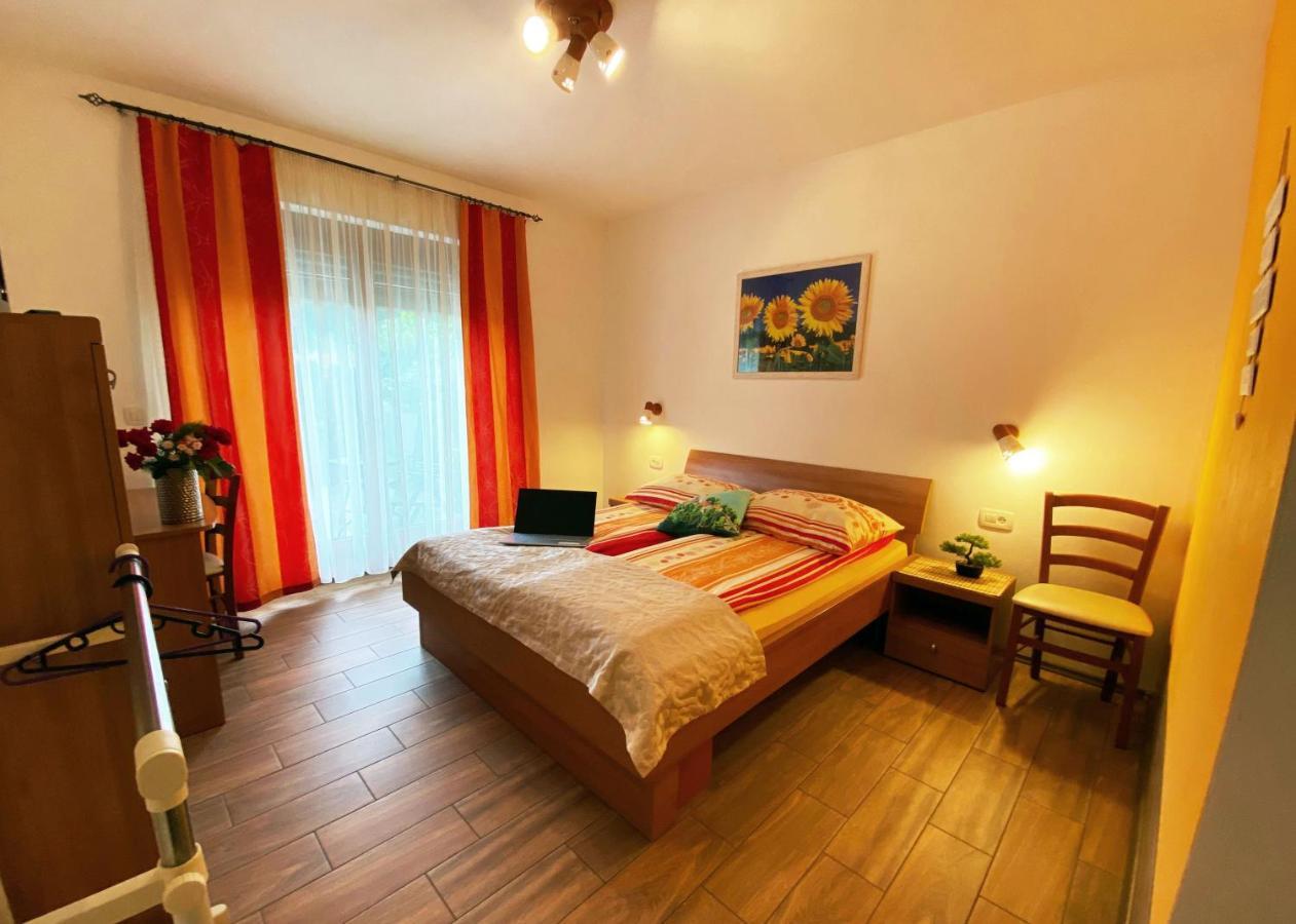 Guesthouse Mesec Zaplana Верхника Экстерьер фото