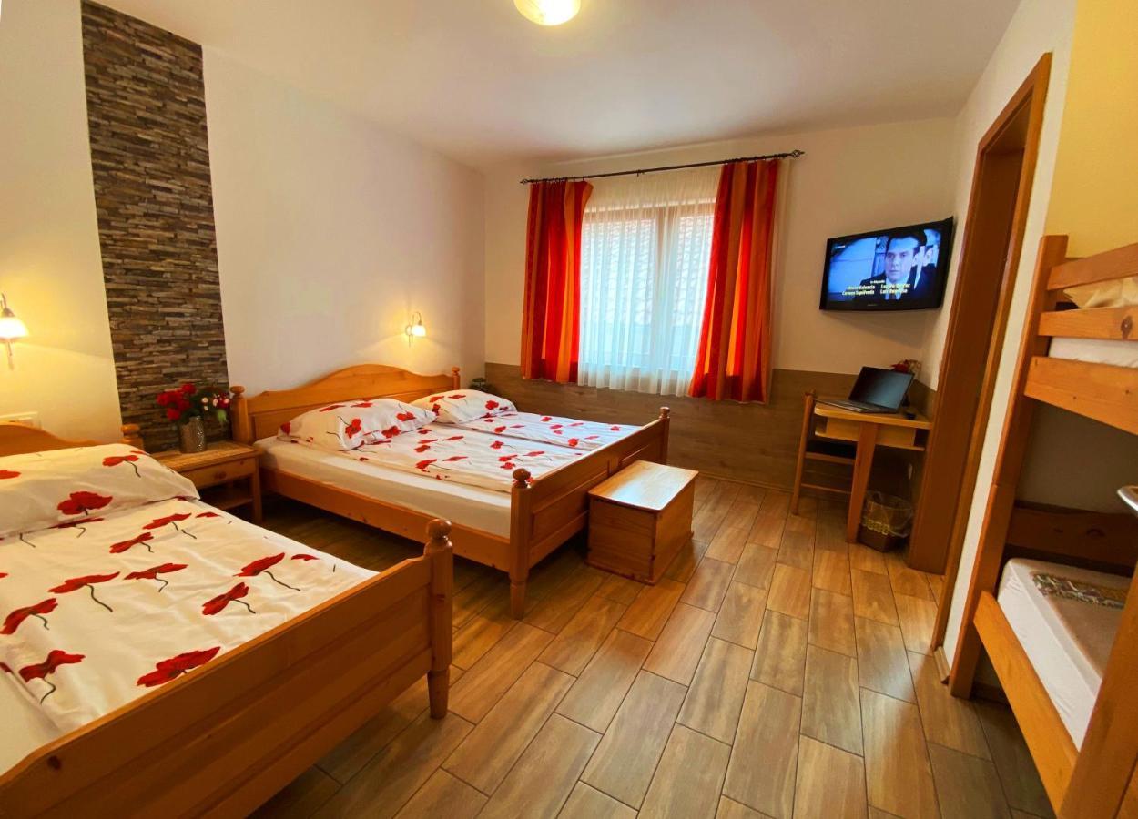 Guesthouse Mesec Zaplana Верхника Экстерьер фото