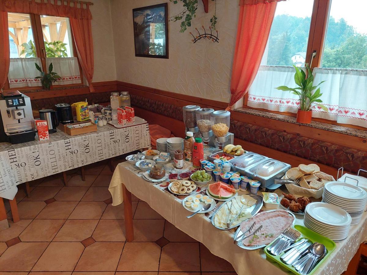 Guesthouse Mesec Zaplana Верхника Экстерьер фото